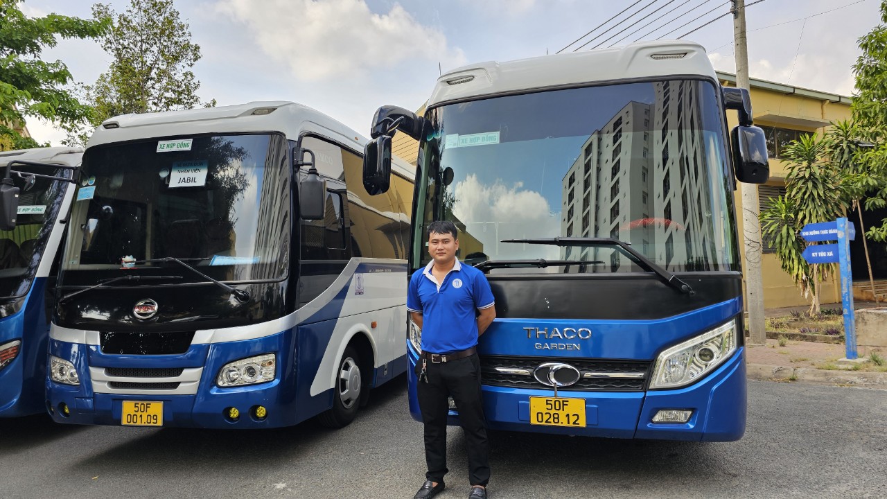 Cho thuê xe 29 chỗ Samco XANH - TRẮNG